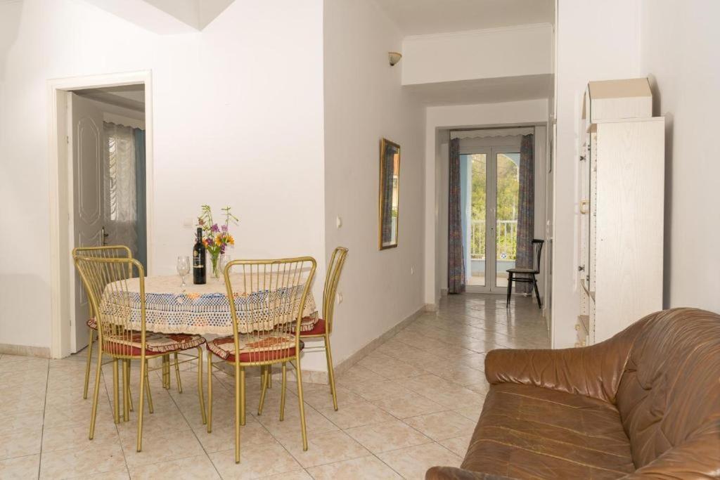 Anna'S Studios & Apartments Zakynthos Town Exterior photo