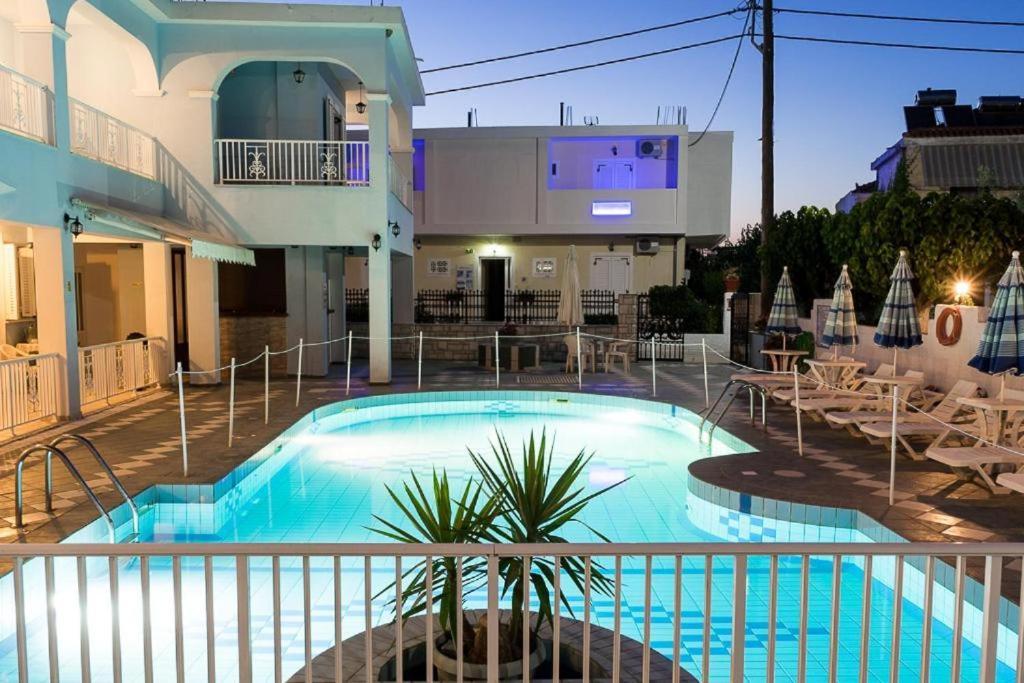Anna'S Studios & Apartments Zakynthos Town Exterior photo